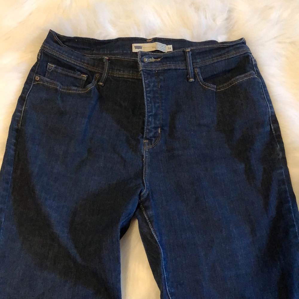 512 Perfectly Slimming Straight Levi’s